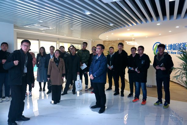 石油与天然气工程一流学科“企业行”师生参观青岛国际院士港展览馆2.JPG